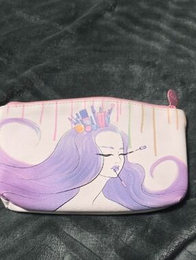 ipsy Lavender-Illustrated Makeup Cosmetic Bag in Pink Accents